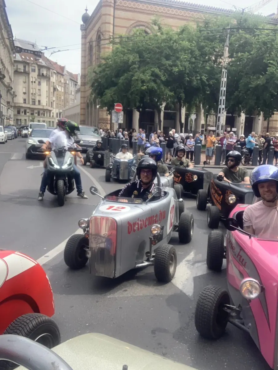Mini hot rod városnéző túra – 3/3. fotó
