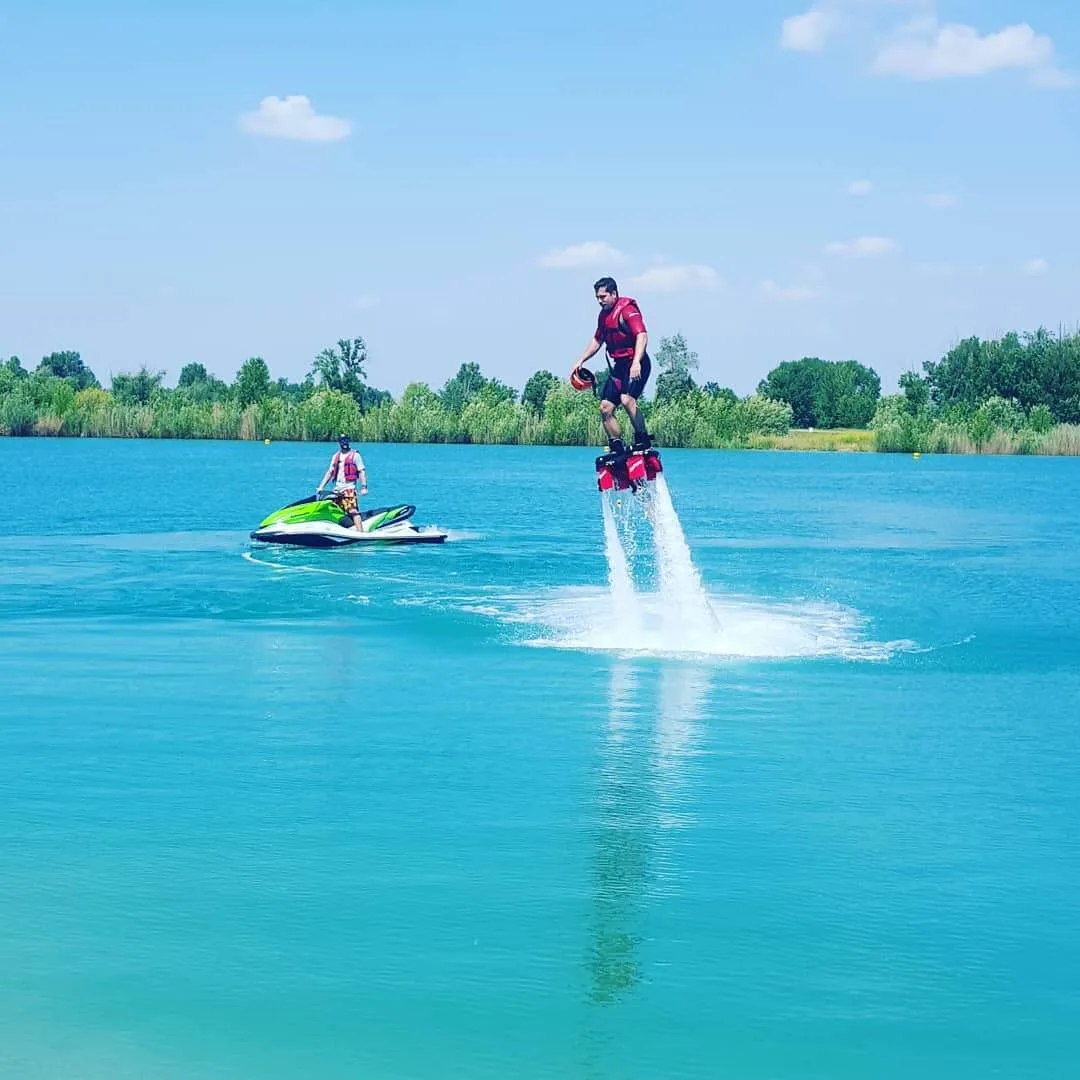Flyboard-repülés – 2/3. fotó
