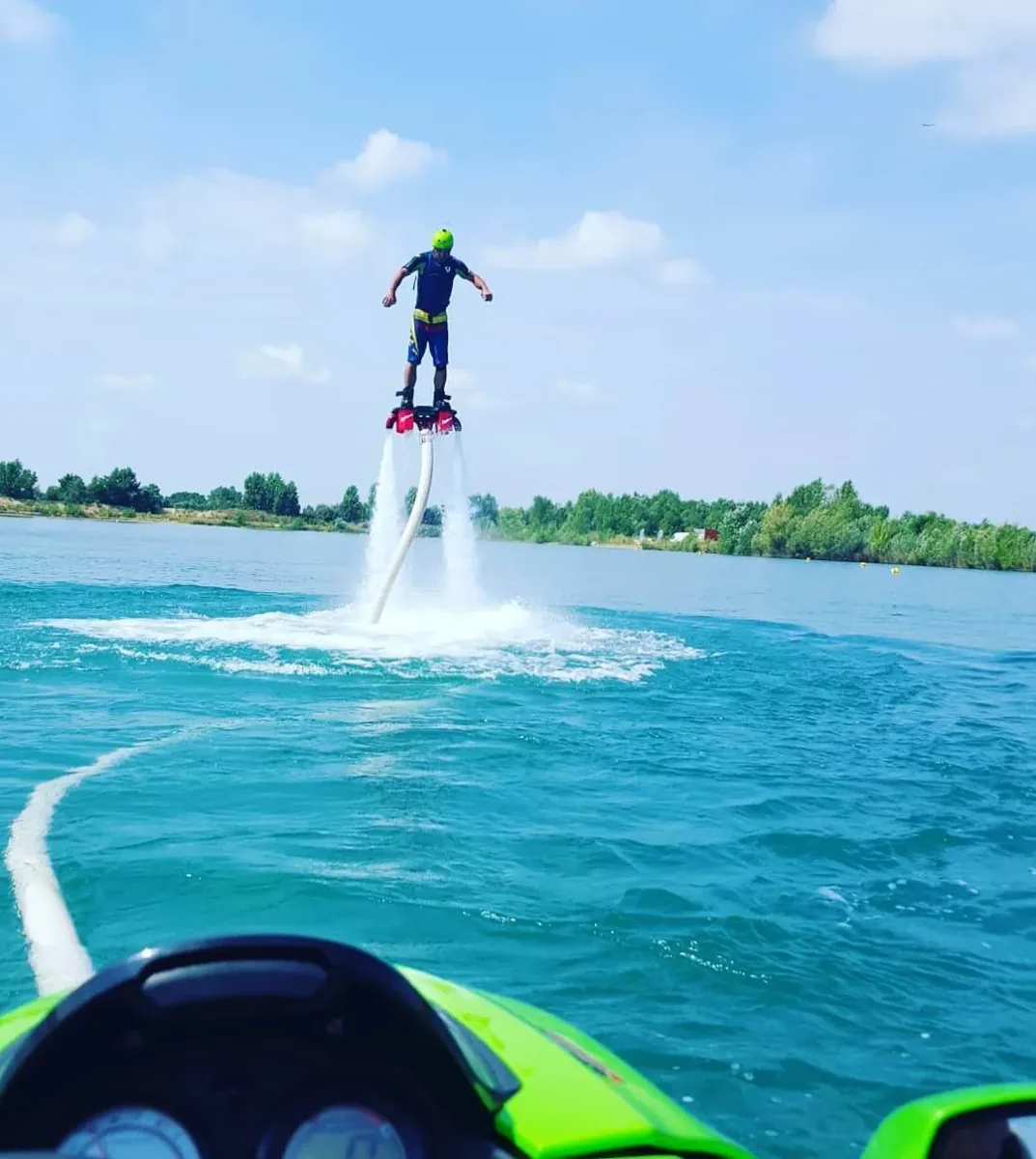 Flyboard-repülés – 3/3. fotó