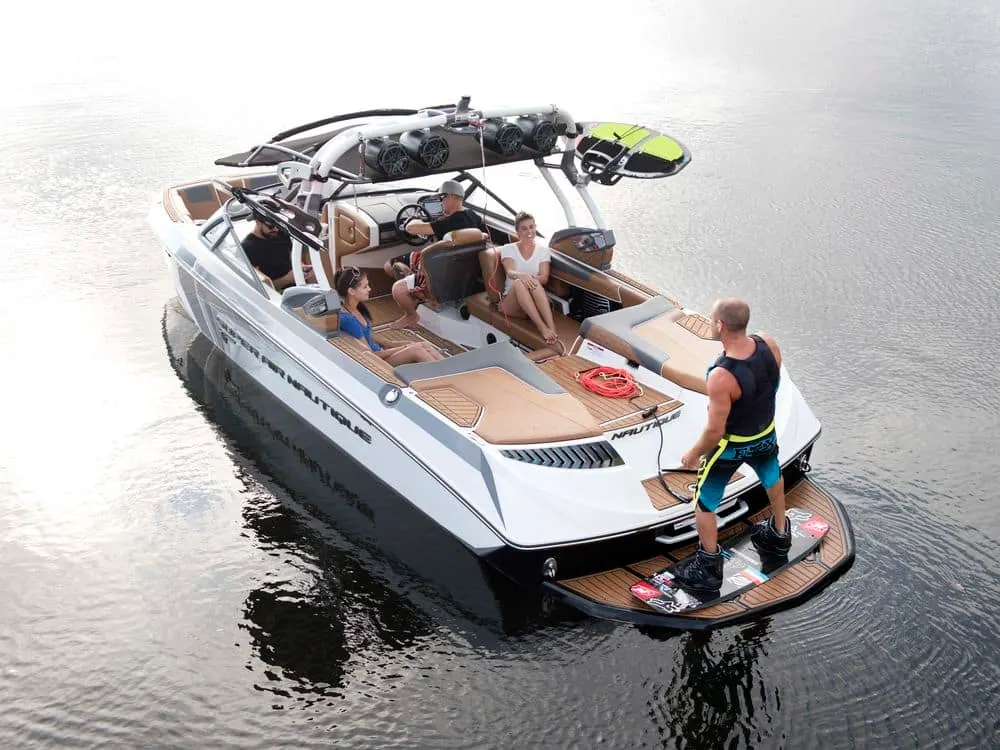 Wakesurf/wakeboard a Dunán – Nautique G23