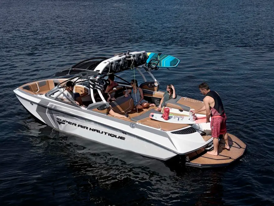 Wakesurf/wakeboard a Dunán – Nautique G23 – 3/3. fotó